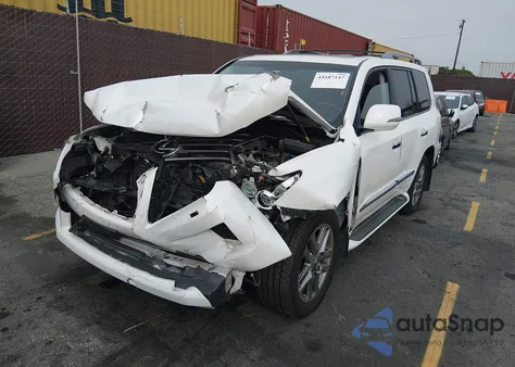 2015 Lexus Lx 570 z USA, uszkodzony, nr VIN JTJHY7AX4F4177553